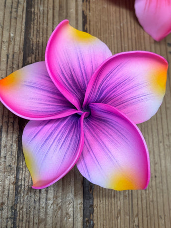 Foam 4.5” Bright Plumeria Hair Pick- Lavender/Orange Tip